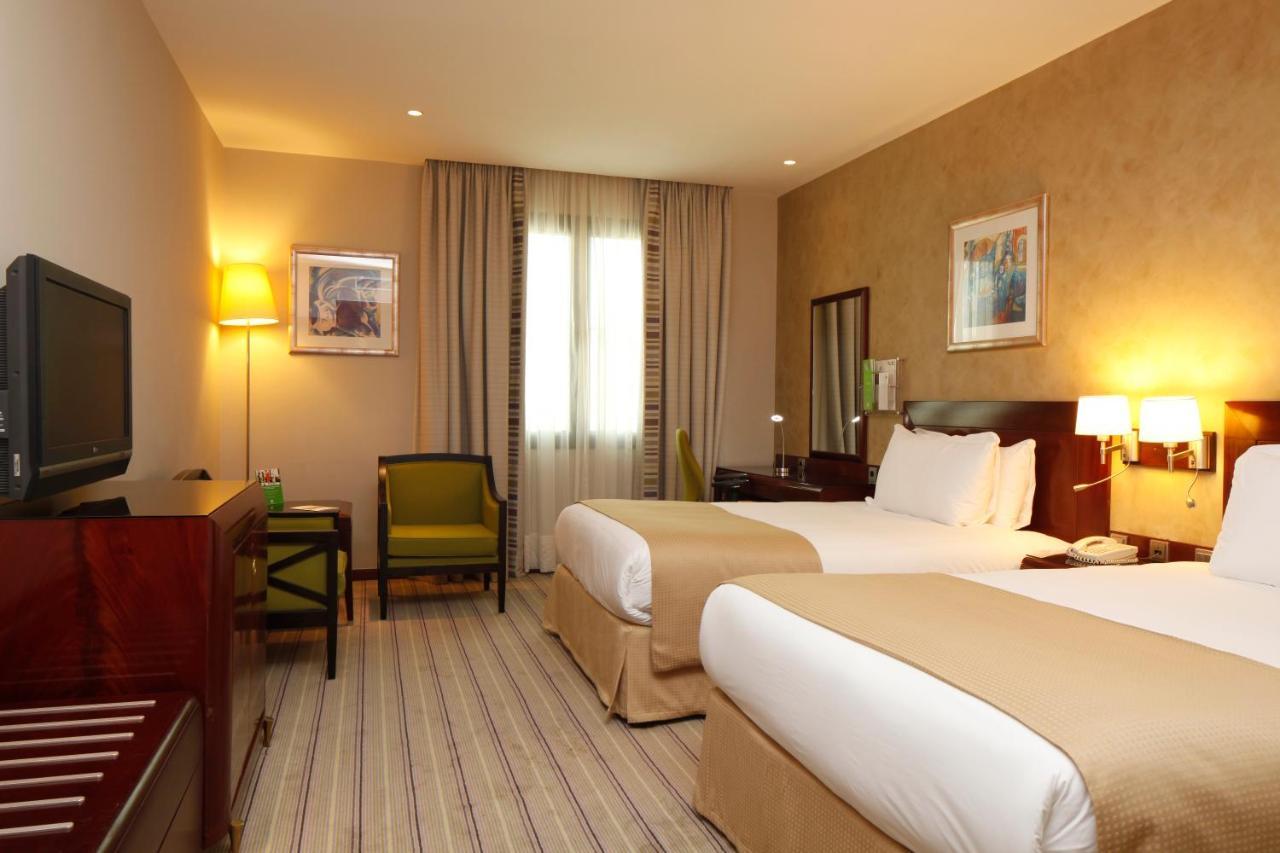 Holiday Inn Olaya By Ihg Riade Exterior foto