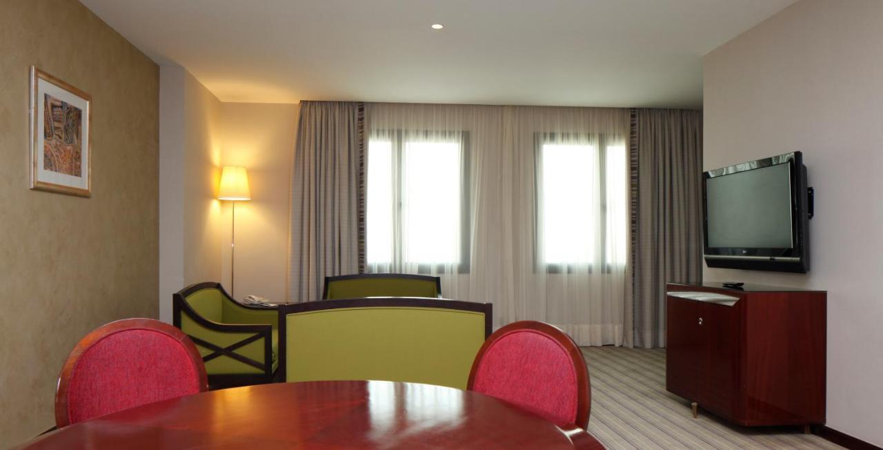 Holiday Inn Olaya By Ihg Riade Exterior foto