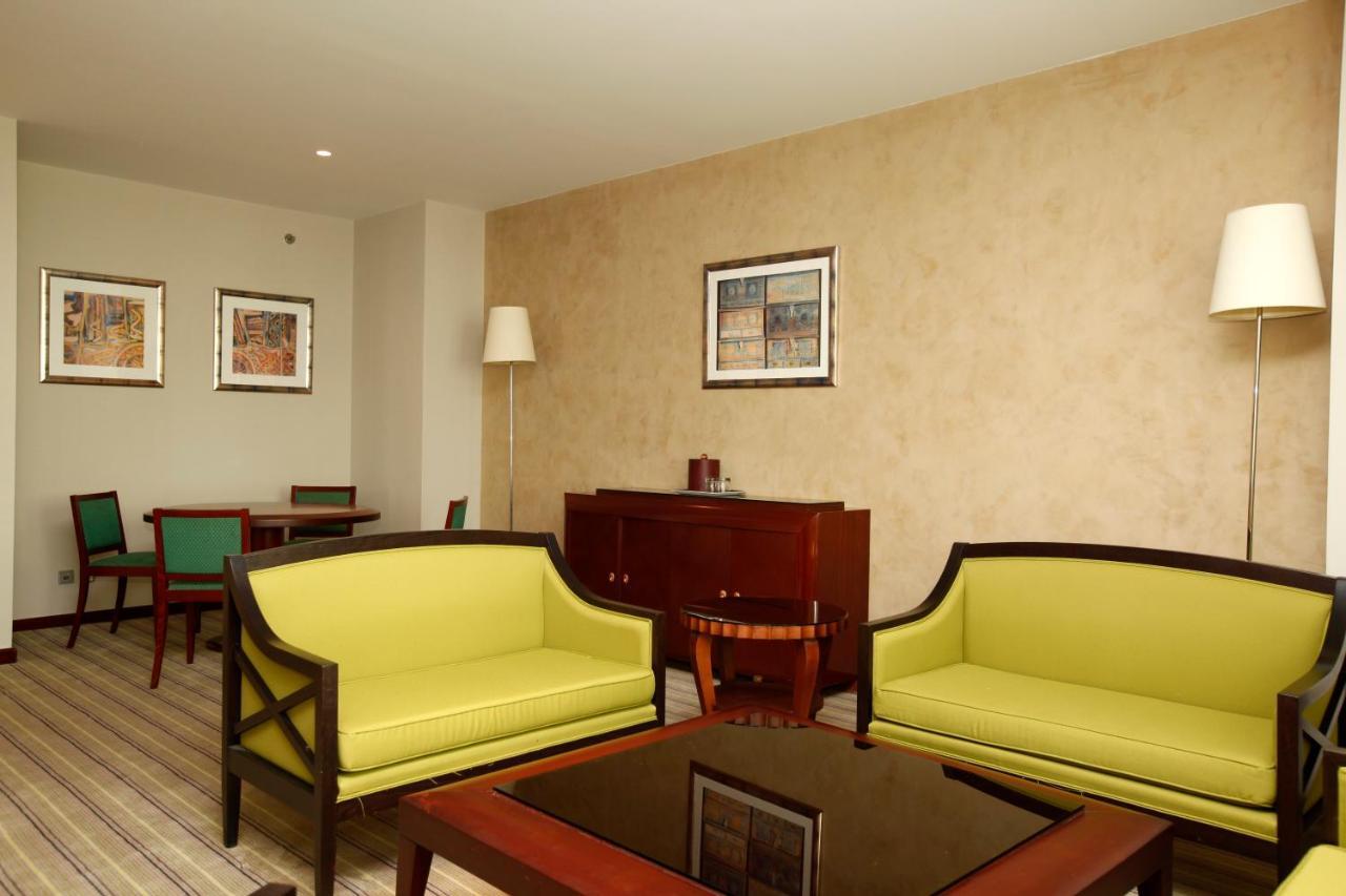 Holiday Inn Olaya By Ihg Riade Exterior foto