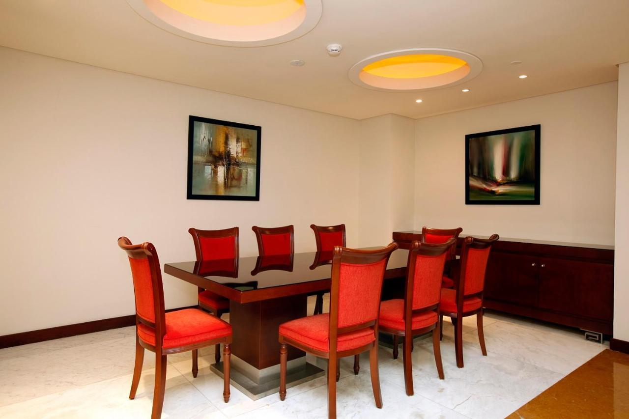 Holiday Inn Olaya By Ihg Riade Exterior foto