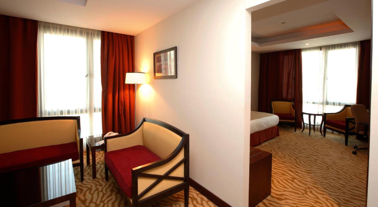 Holiday Inn Olaya By Ihg Riade Exterior foto
